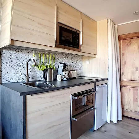 Appartement Rénové Au Pied Des Pistes Pour 2 Pers. - Les Menuires - Fr-1-344-937 *
